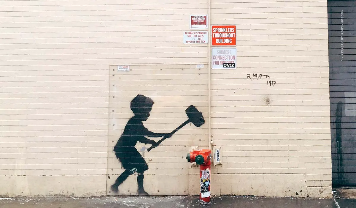 Banksy: het icoon niet erkend op de Biënnale van Venetië
