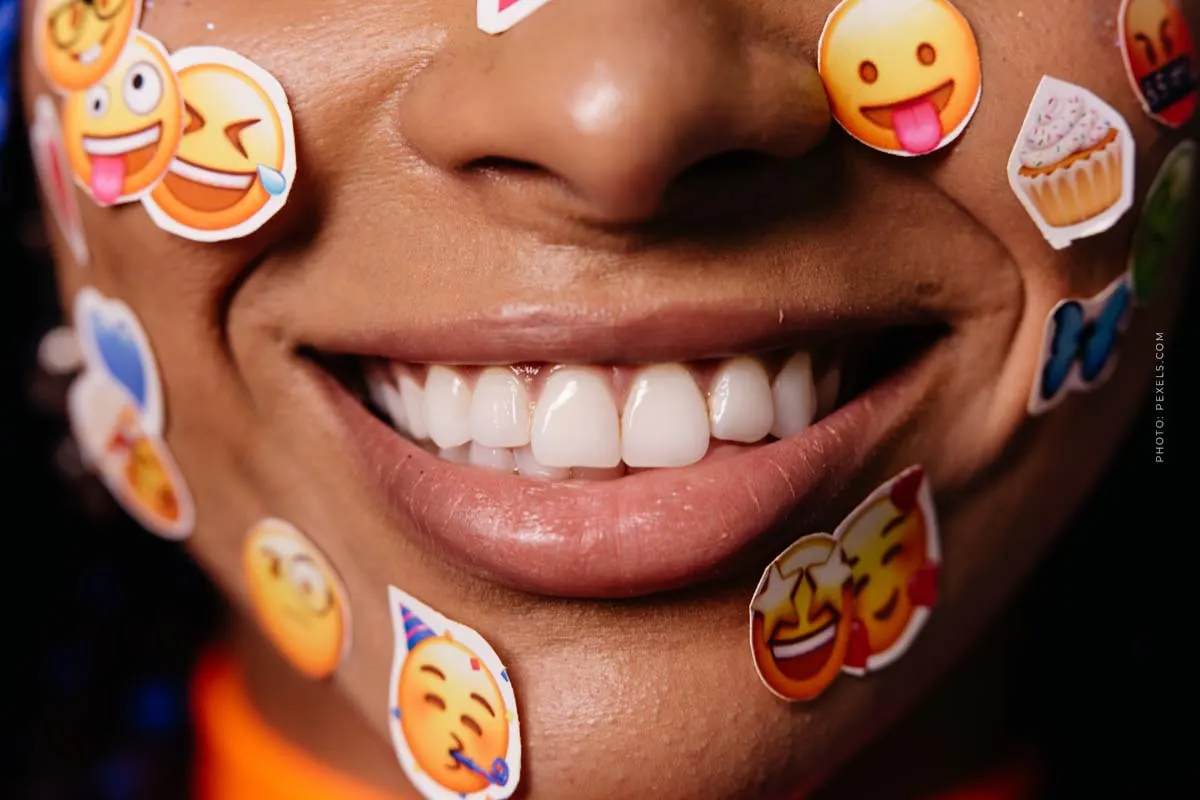 De populairste emoji's in de VS, Duitsland, Frankrijk en Spanje 𤣠+ wereldwijd š„°