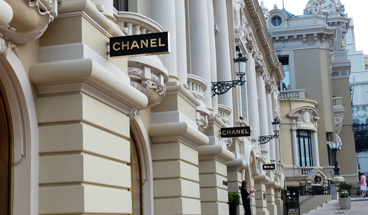 chanel-high-fashion-ready-to-wear-collection-store-boutique
