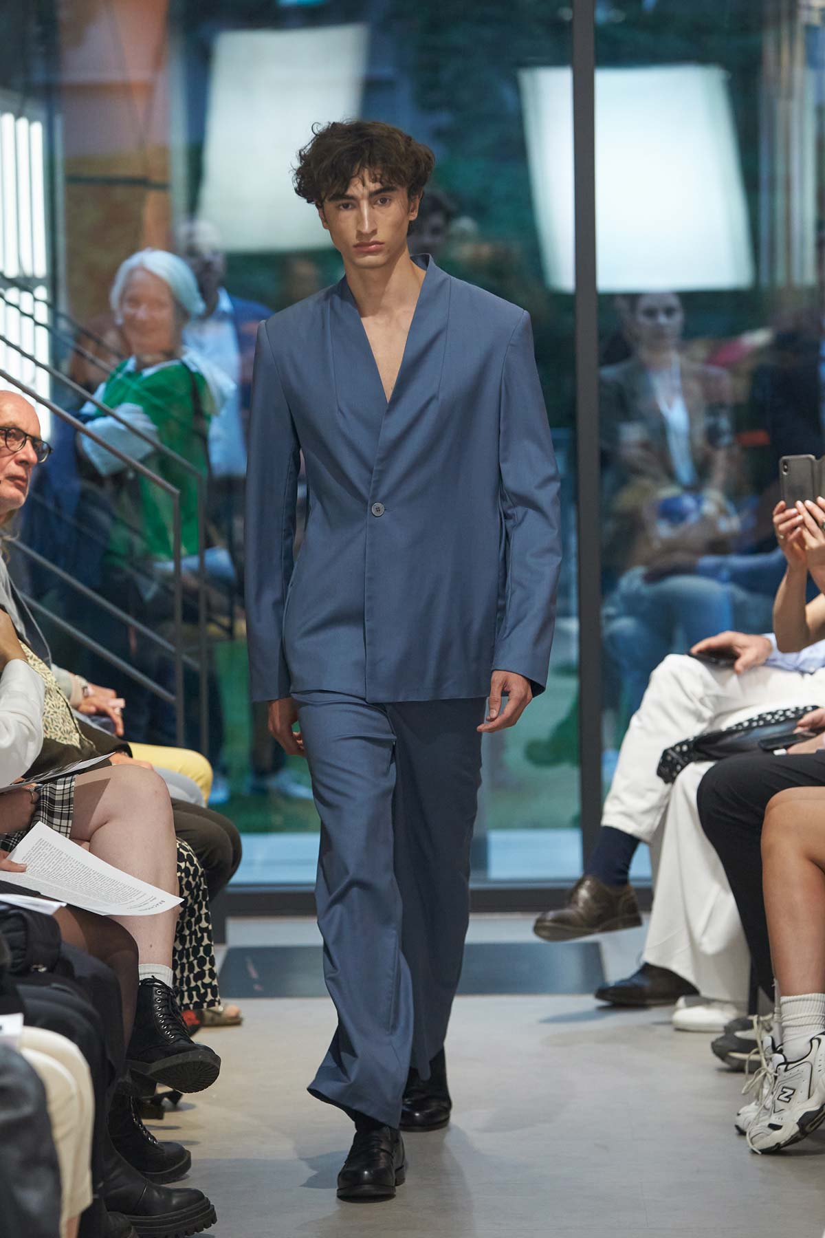 brachmann-berlin-fashion-week-2023-sommerkollektion-blue-suit-for-men