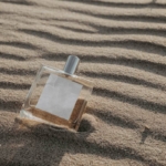 parfum-fragrance-rose-oil-testing-smell-flavor-flacon-beach-sand